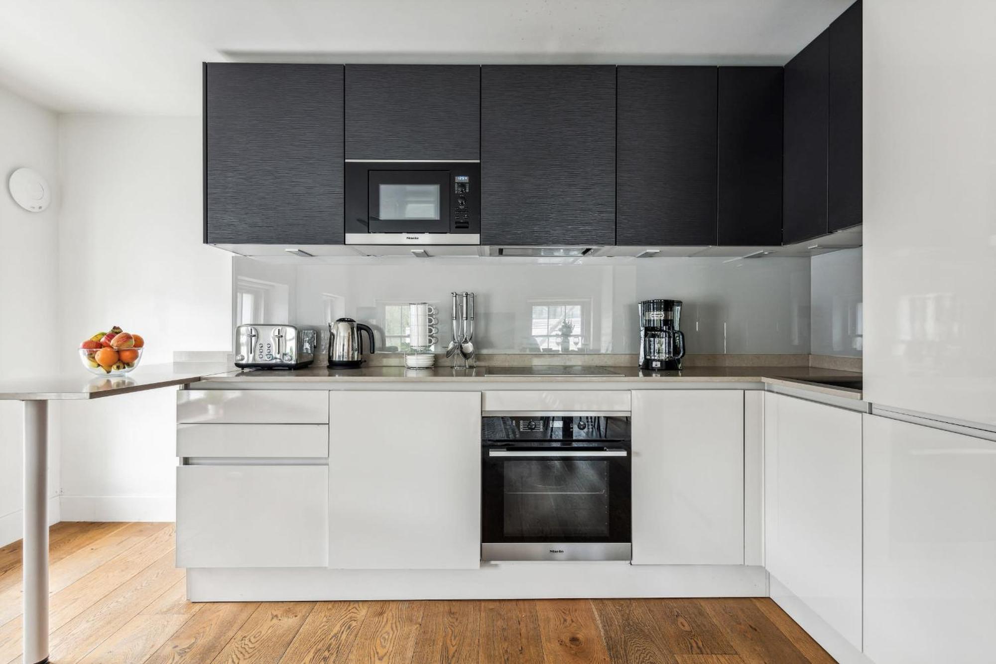 Modern 1Br In Central Fitzrovia - Cityapartmentstay Londra Esterno foto