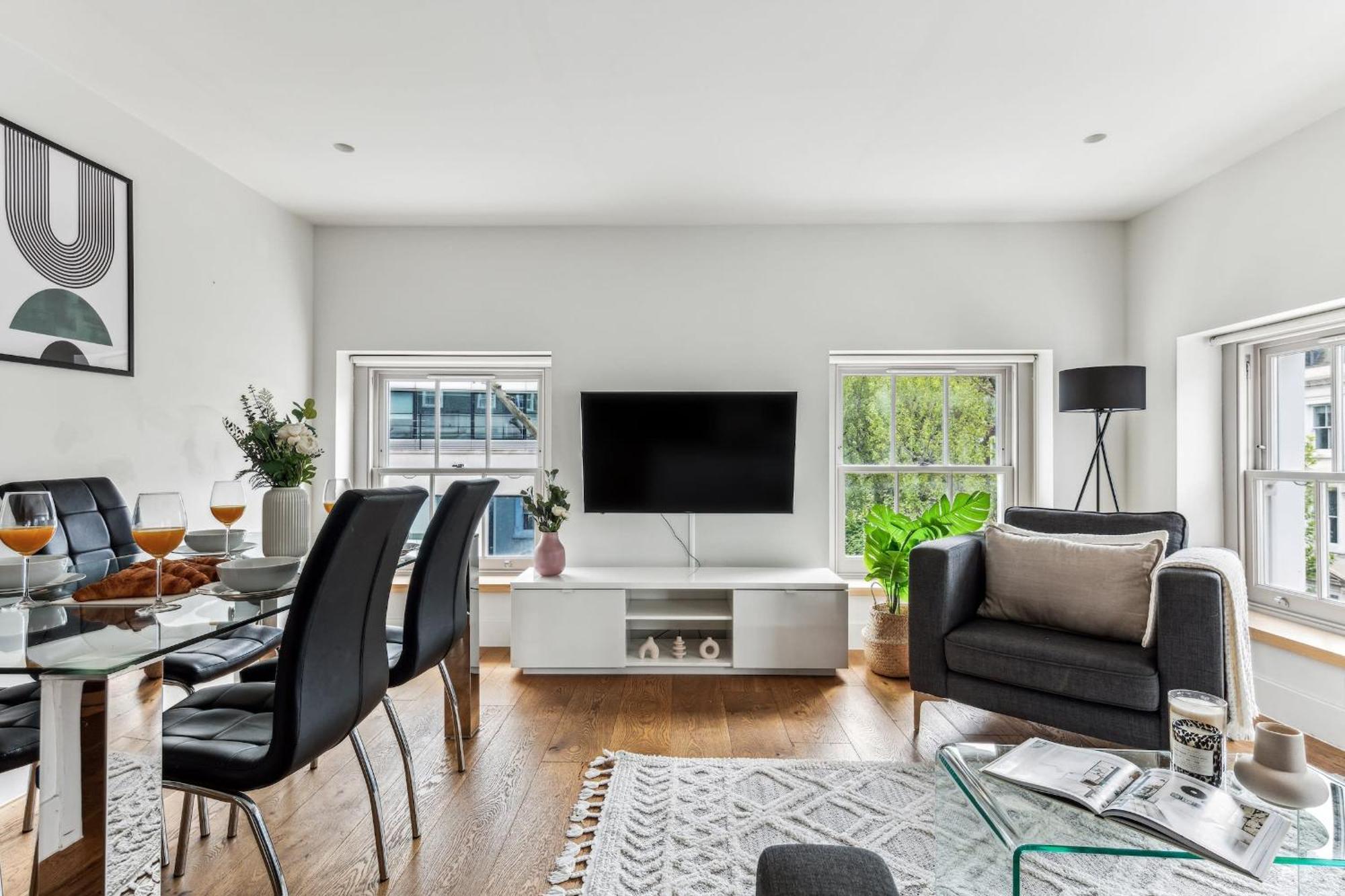 Modern 1Br In Central Fitzrovia - Cityapartmentstay Londra Esterno foto